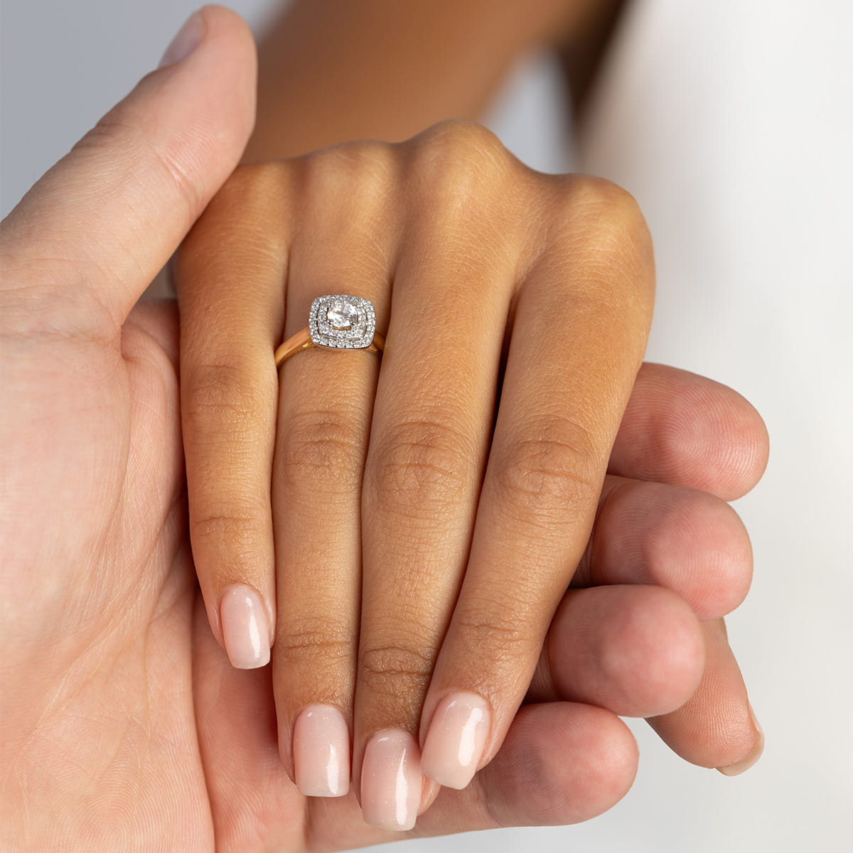 Pierścionek zaręczynowy z diamentami laboratoryjnymi - żółte lub białe złoto 585 - 0,50 ct - BigDIAMOND Jubiler Kraków 4 Złoty pierścionek zaręczynowy z diamentami laboratoryjnymi Jubiler Kraków BigDIAMOND 29