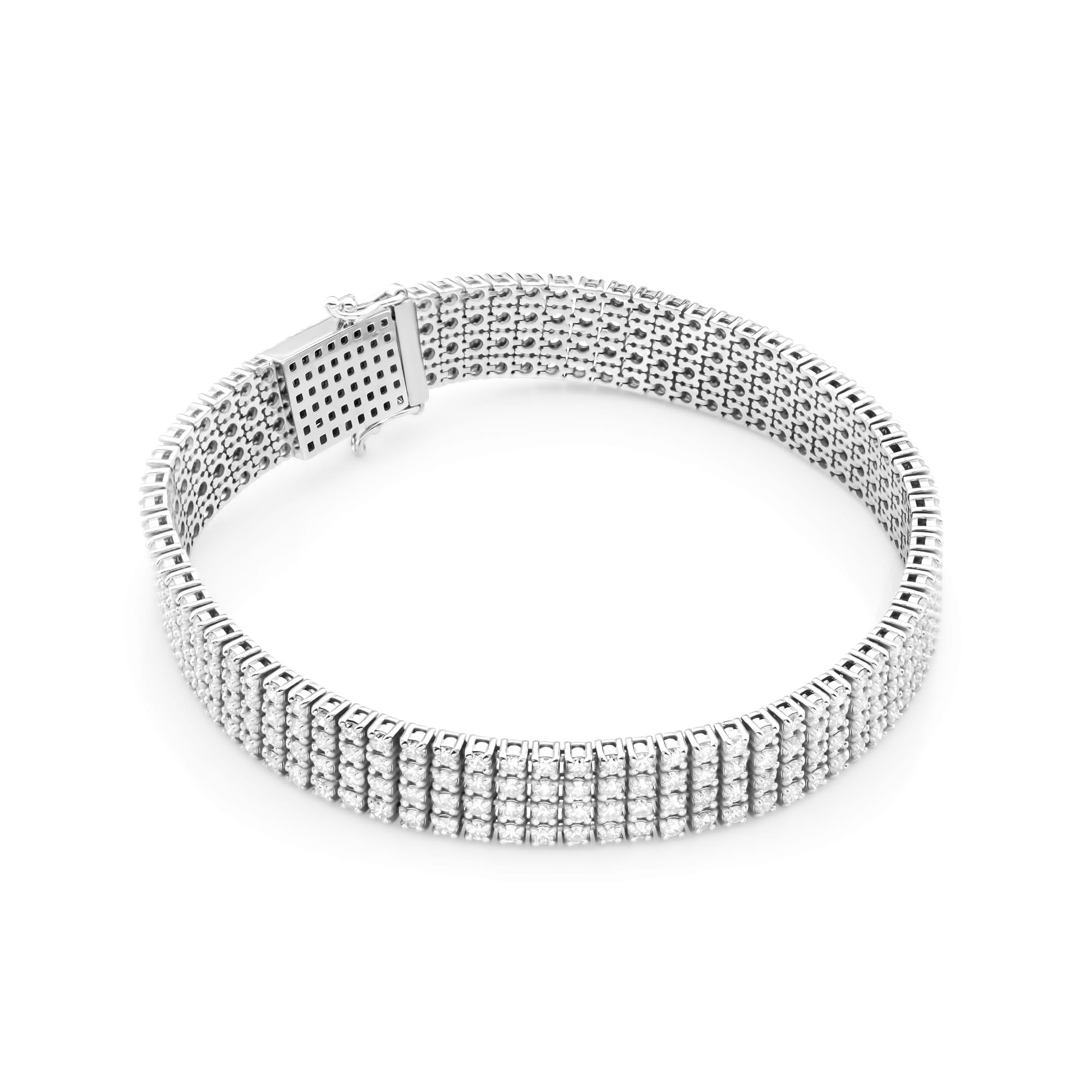 Bransoletka z białego złota 585 w formie szerokiej opaski wysadzanej drobnymi diamentami Dł. 18 cm 1 Bransoletka B0036 z diamentami białe złoto Jubiler Kraków BigDIAMOND