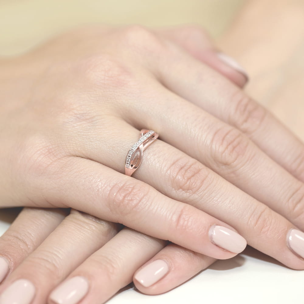 Pierścionek z diamentami różowe złoto 4 Pierścionek z diamentami różowe złoto - obrazek 4