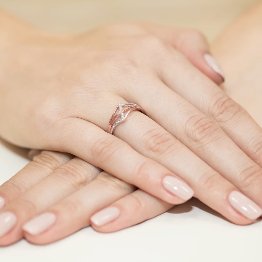 Pierścionek z diamentami różowe złoto 4 Pierścionek z diamentami różowe złoto - obrazek 4