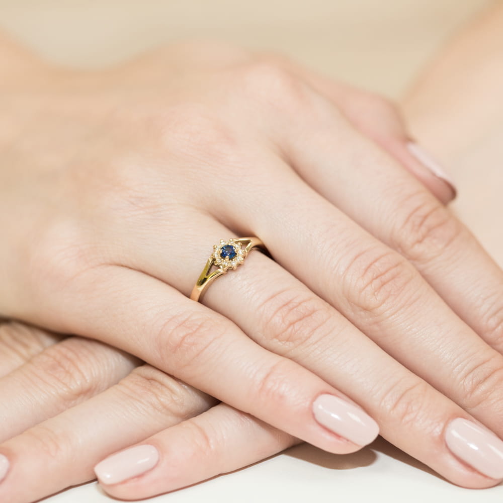 Pierścionek Szafir 0,15ct żółte złoto 4 Pierścionek Szafir 0,15ct żółte złoto - obrazek 4