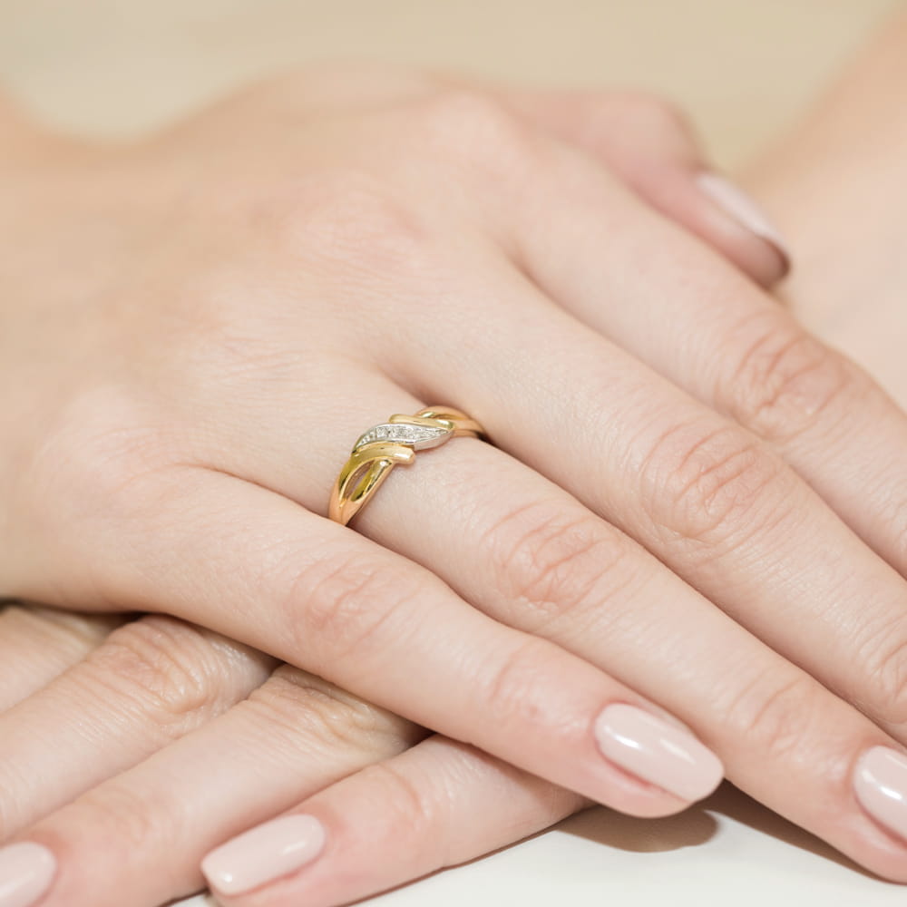 Pierścionek z diamentami żółte złoto 4 Pierścionek z diamentami żółte złoto - obrazek 4