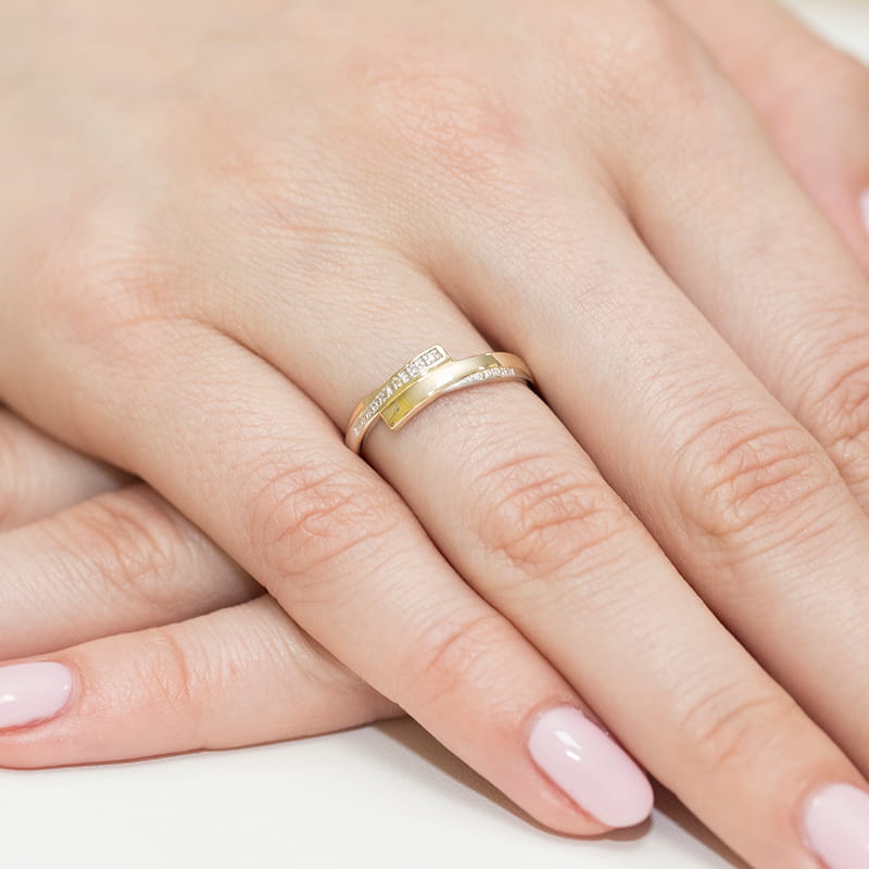 Pierścionek z diamentami żółte złoto 4 Pierścionek z diamentami żółte złoto - obrazek 4