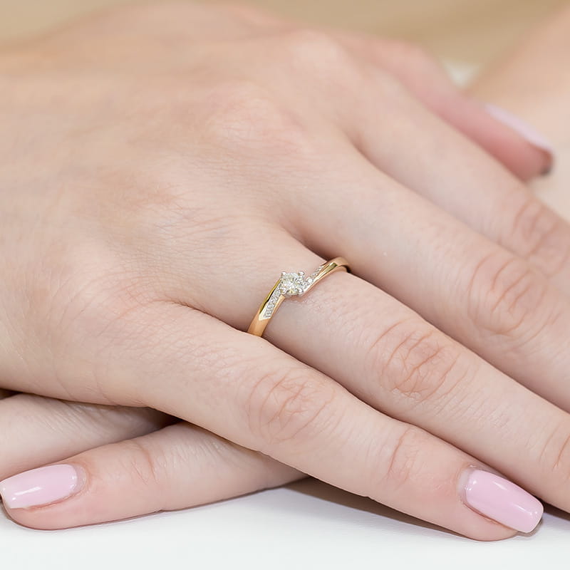 Pierścionek Diament 0,15ct żółte złoto 4 Pierścionek Diament 0,15ct żółte złoto - obrazek 4
