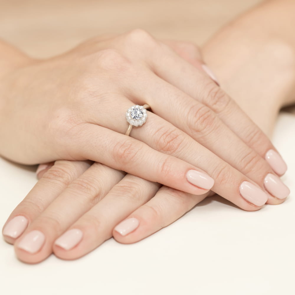 Pierścionek Biały Szafir 0,60ct białe złoto 4 Pierścionek Biały Szafir 0,60ct białe złoto - obrazek 4