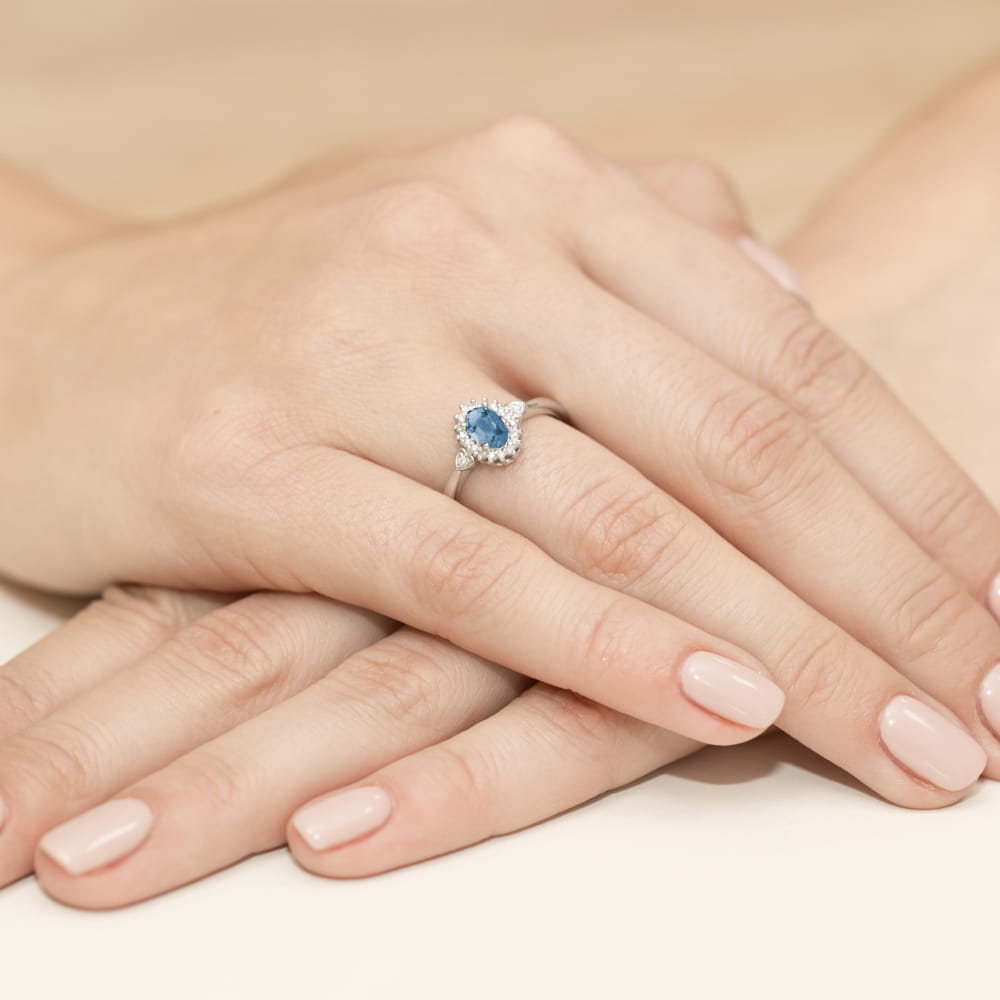 Pierścionek Topaz London Blue 0,50ct białe złoto 4 Pierścionek Topaz London Blue 0,50ct białe złoto - obrazek 4
