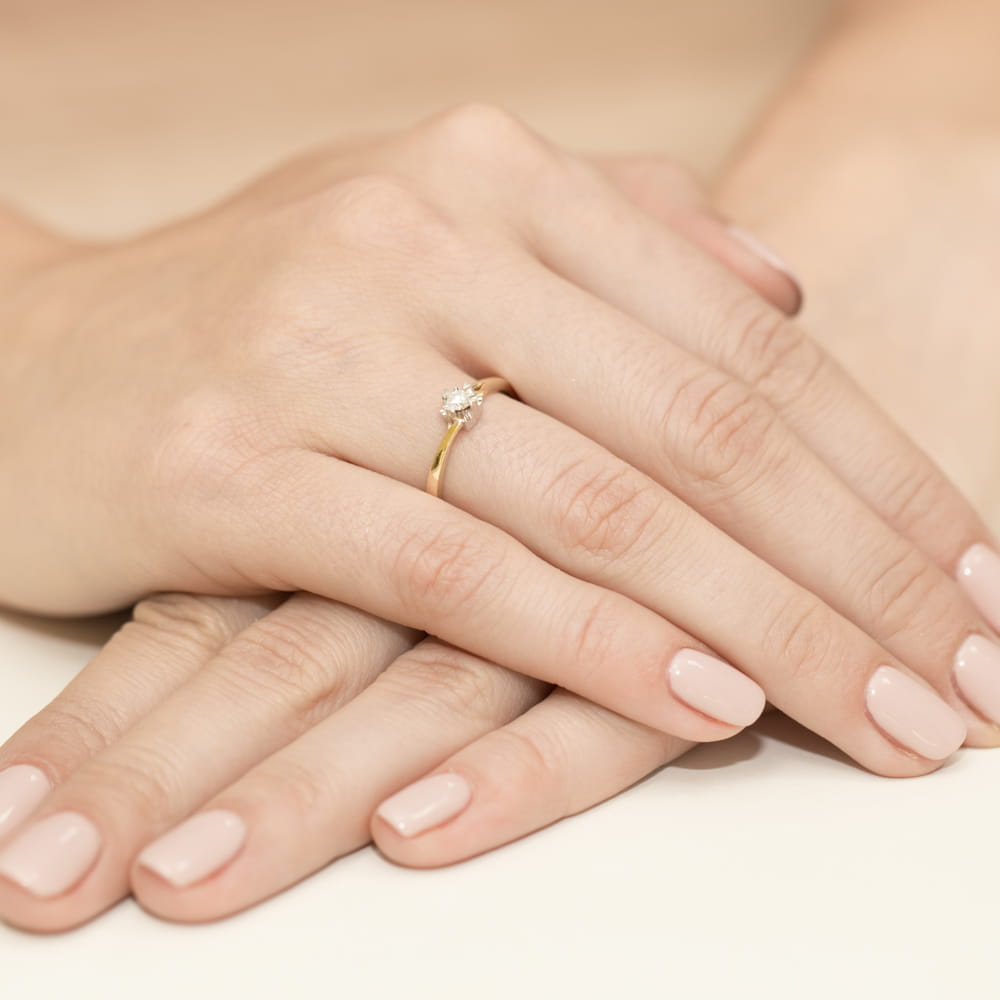 Pierścionek Diament 0,10ct żółte złoto 4 Pierścionek Diament 0,10ct żółte złoto - obrazek 4