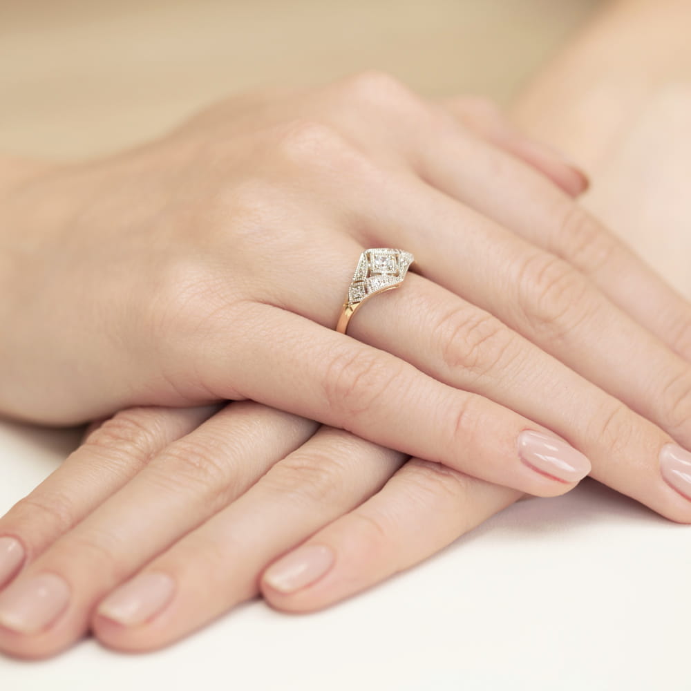 Pierścionek Diament 0,10ct żółte złoto 4 Pierścionek Diament 0,10ct żółte złoto - obrazek 4