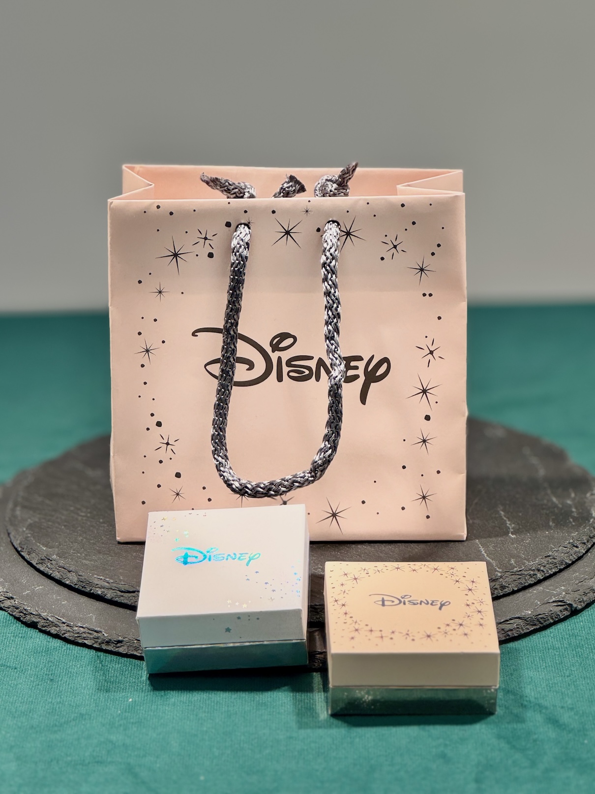 Biżuteria Disney – Kolekcja BigDIAMOND 2025 | Srebro 925 5 Zestaw prezentowy Disney z pudełeczkami i torebką